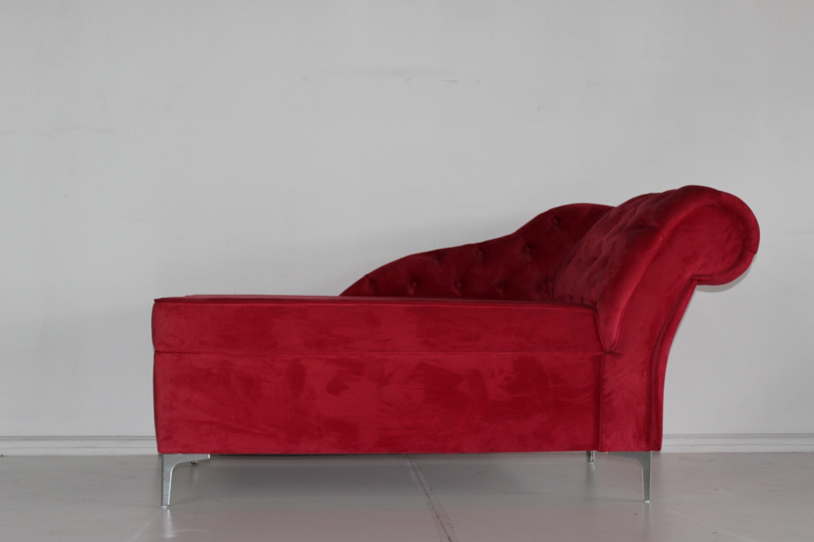 Range Piece 82 in a contemporary living room